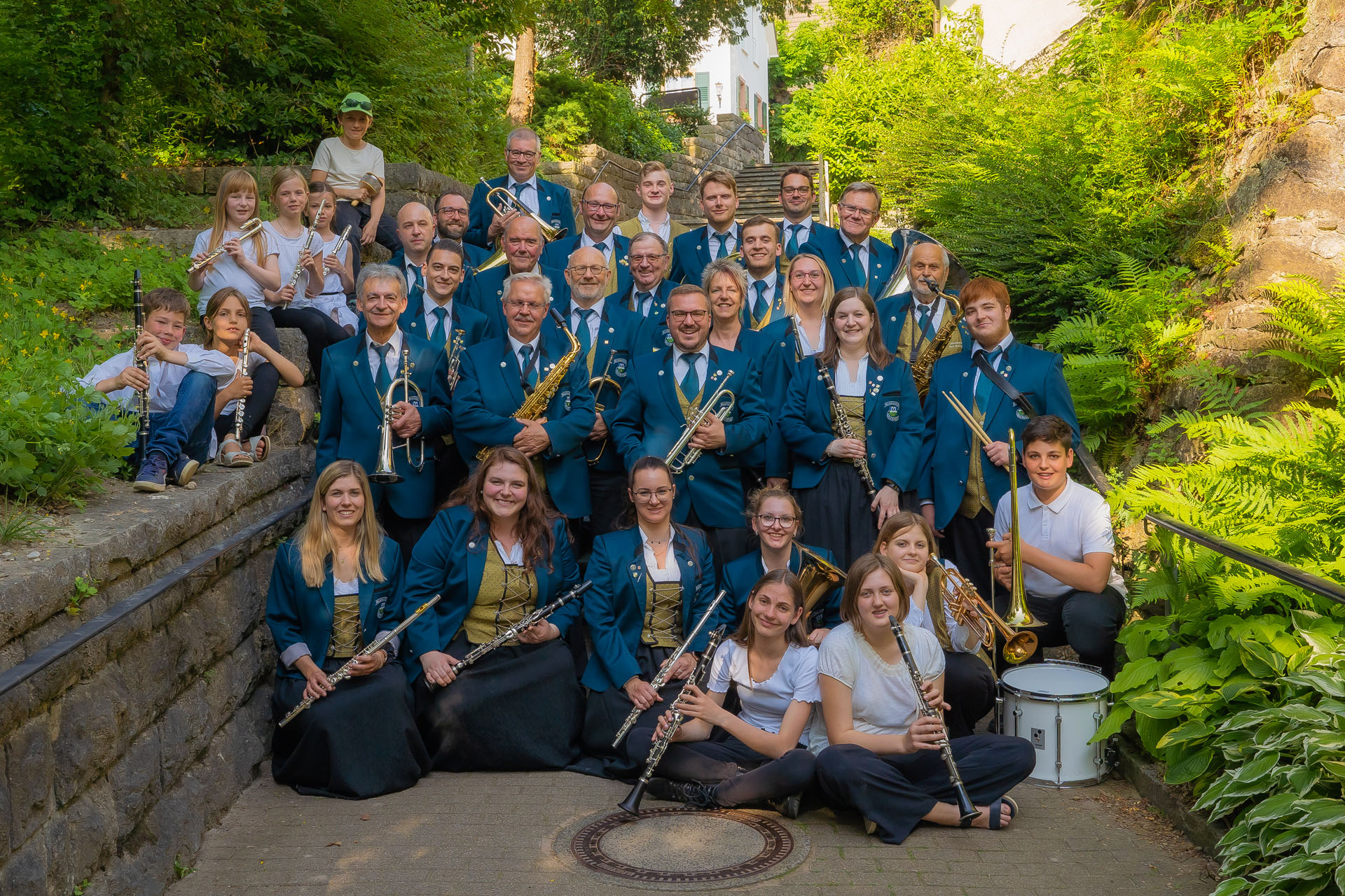 Gruppenfoto mit Kindern